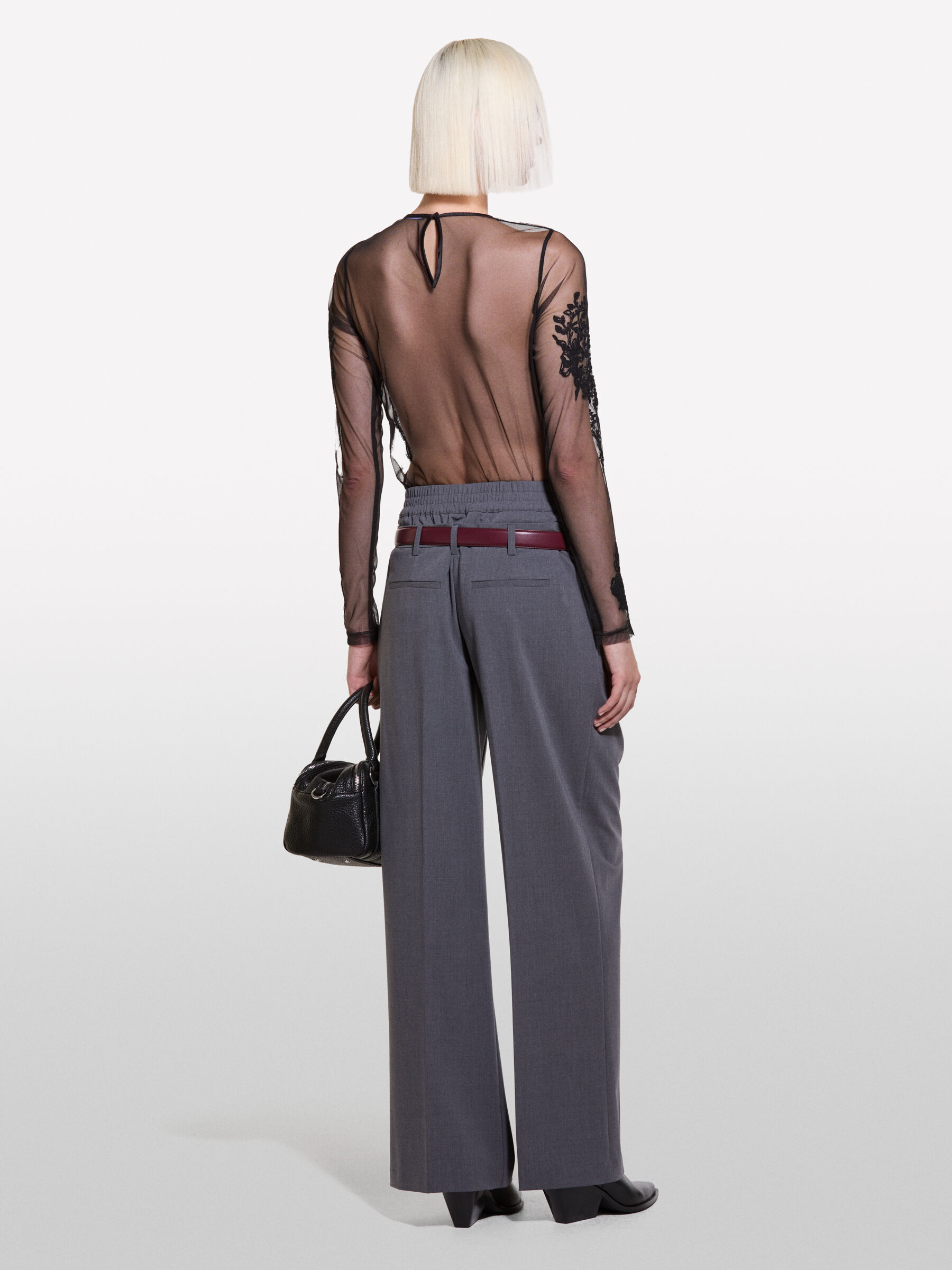 TROUSERS Damen image number null