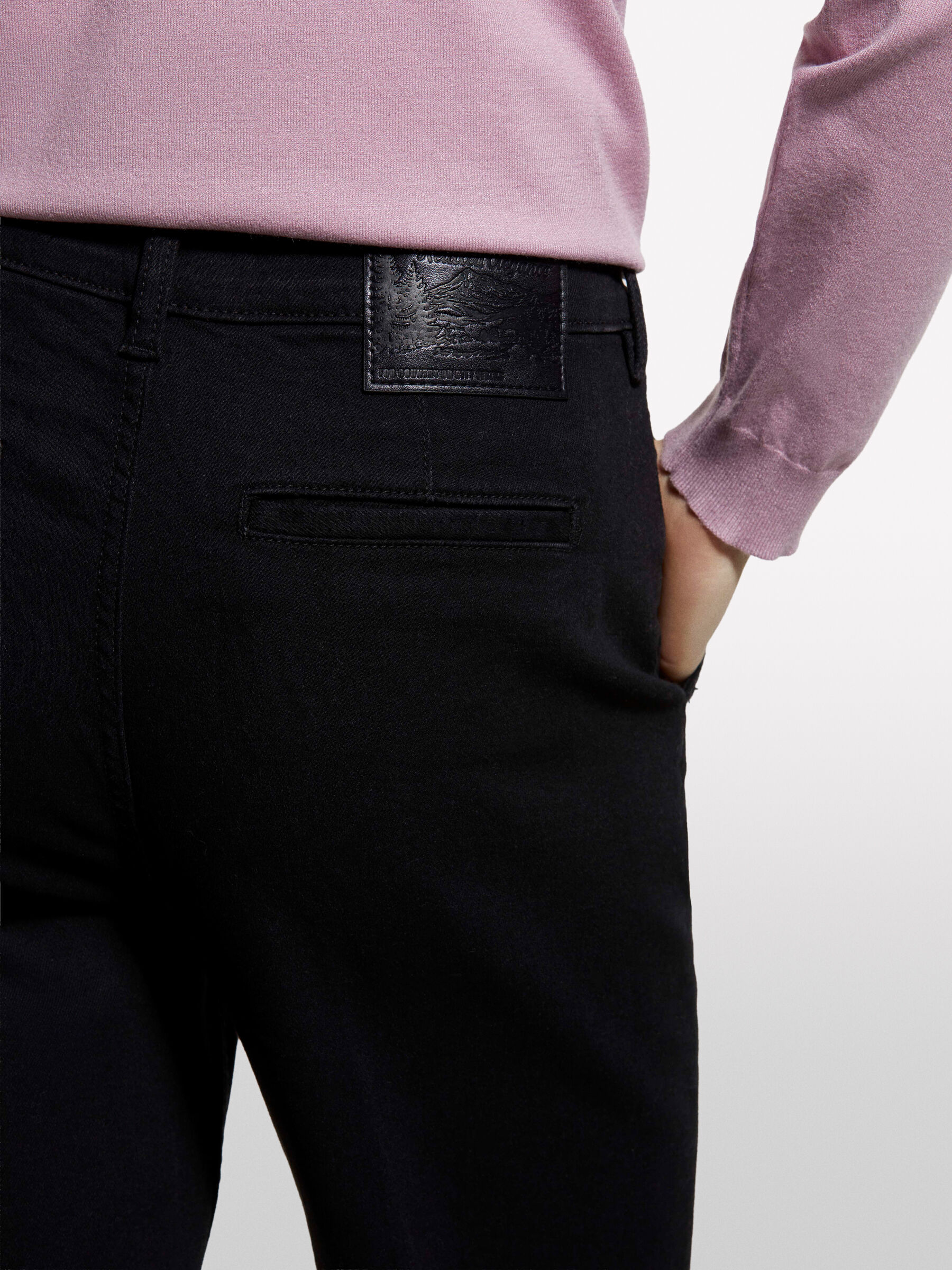TROUSERS Damen image number null