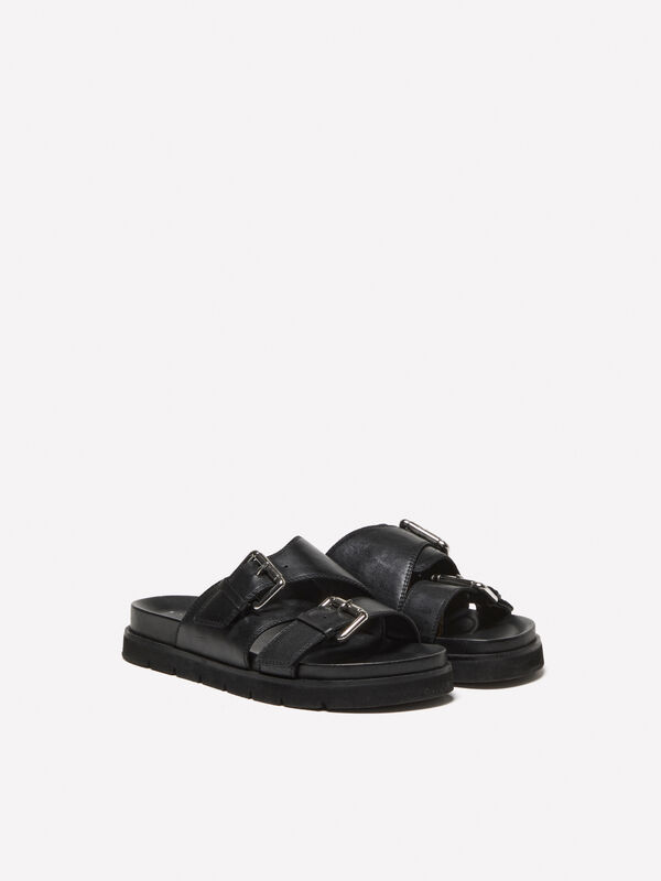Schwarze Lederpantoffeln - schuhe für herren | Sisley