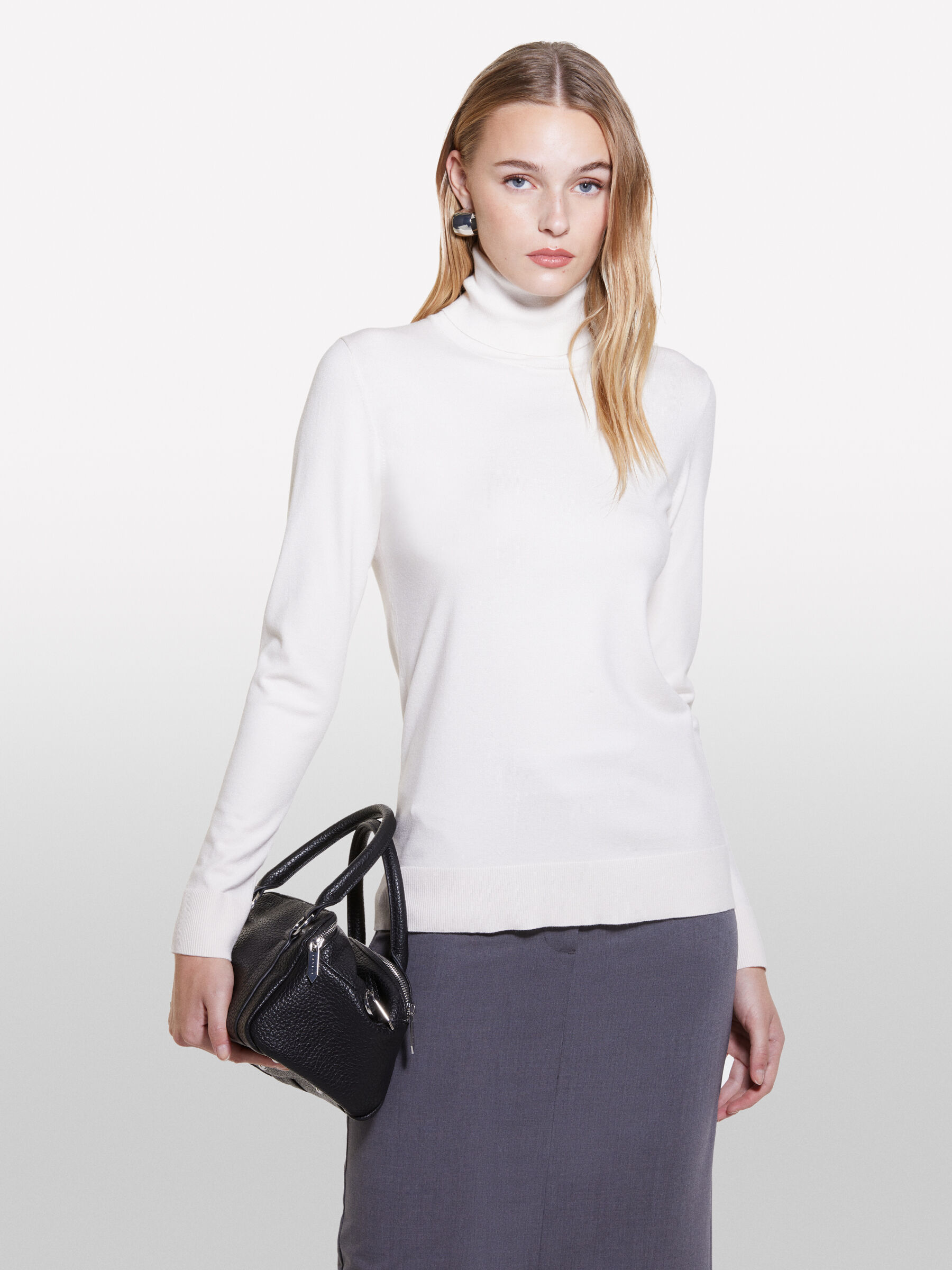 TURTLE NECK SWEATER Damen image number null