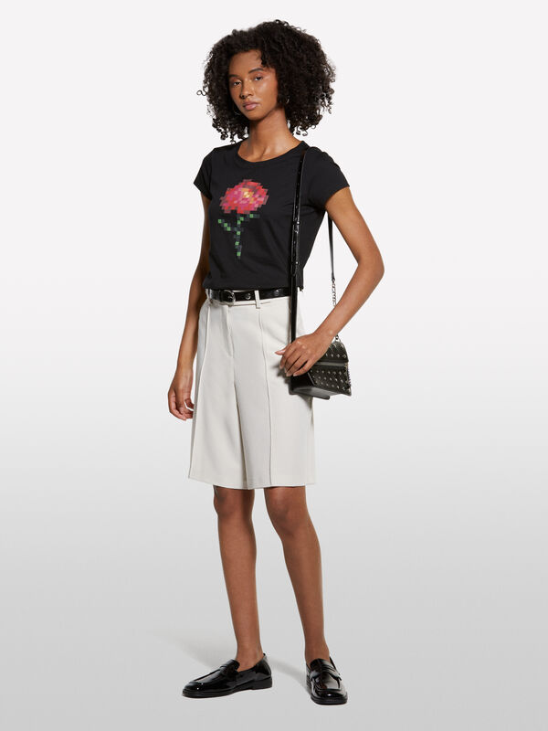 Schwarzes T-Shirt mit Blumendruck Schwarzes T-Shirt mit Blumendruck - kurzärmeliges t-shirt für damen | Sisley