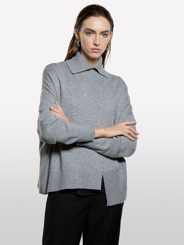 Asymmetrischer Pullover mit hohem Kragen - pullover hoher kragen für damen | Sisley