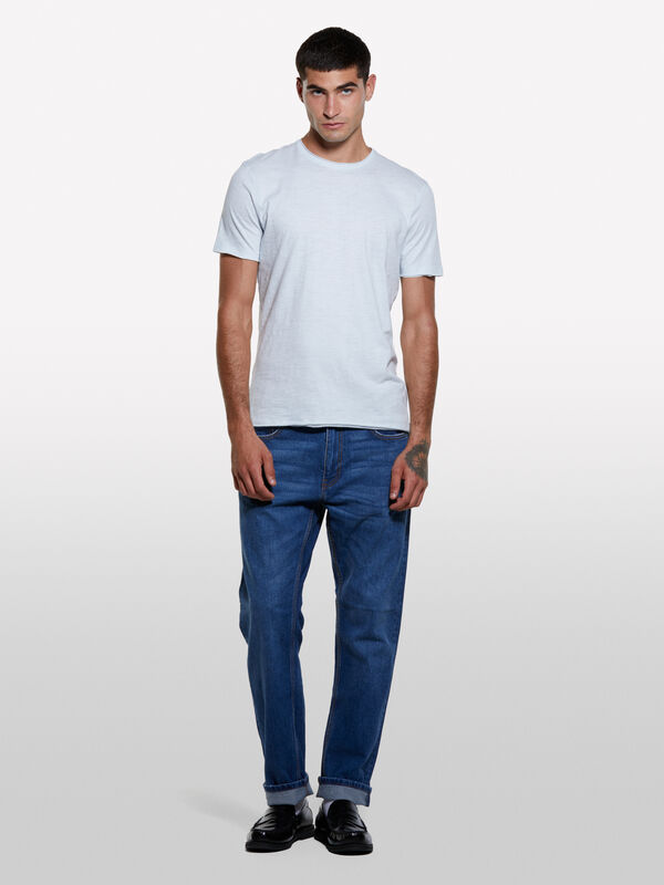 Hellblaues Slim-Fit-Kurzarm-T-Shirt Hellblaues Slim-Fit-Kurzarm-T-Shirt - kurzärmeliges t-shirt für herren | Sisley