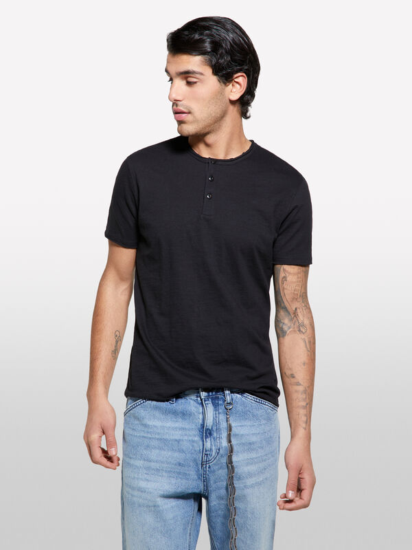 Schwarzes Serafino-T-Shirt - kurzärmeliges t-shirt für herren | Sisley