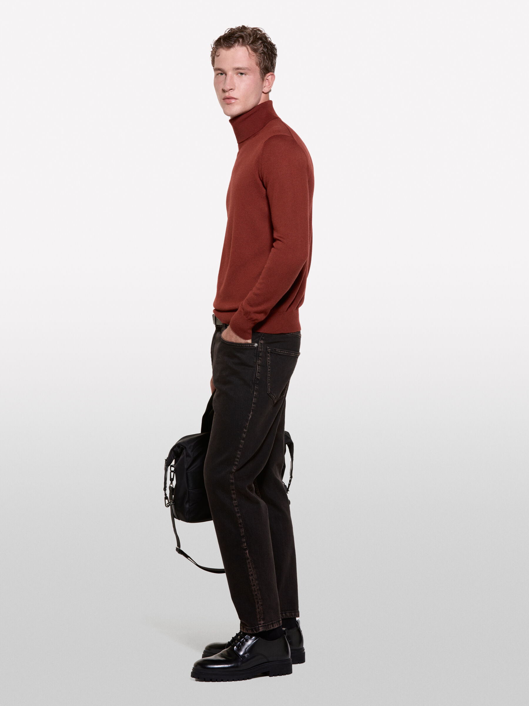 TURTLE NECK SWEATER Herren image number null