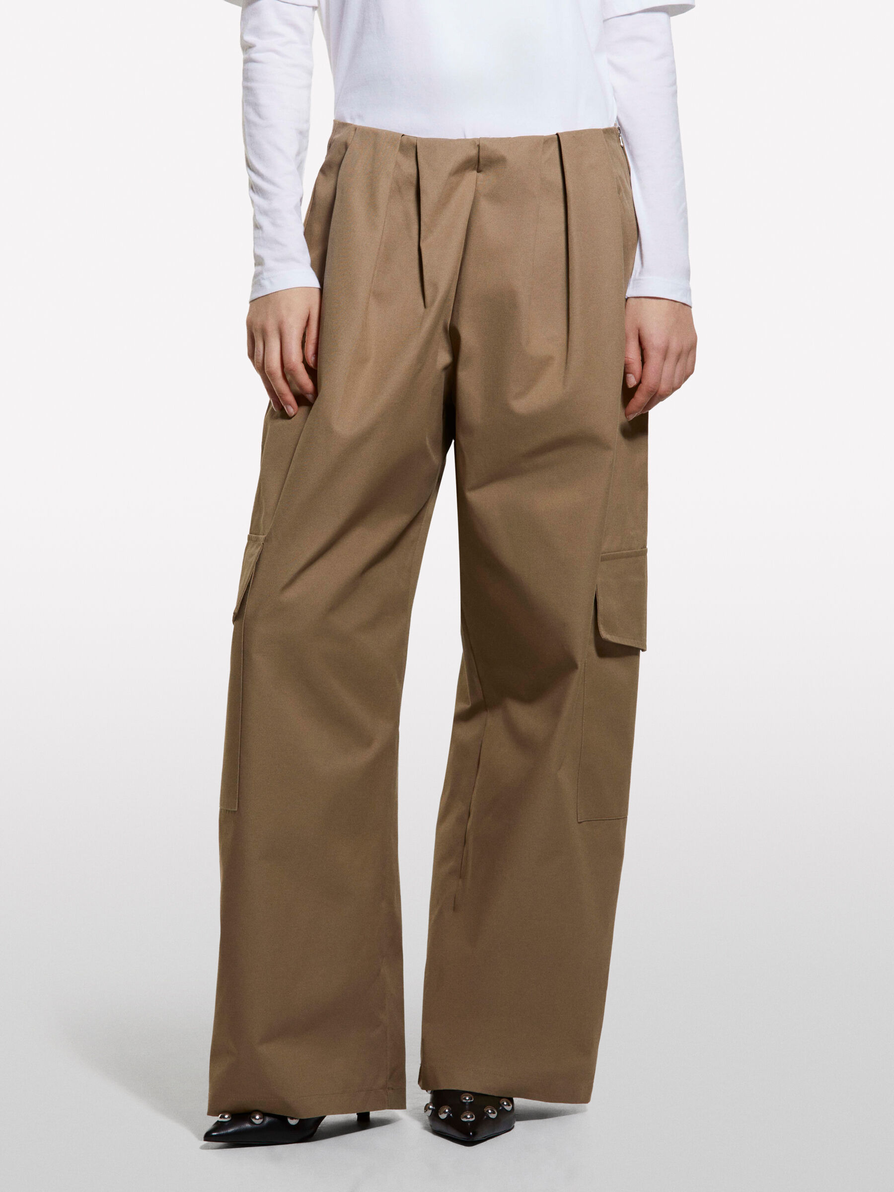 TROUSERS Damen image number null