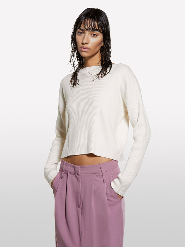 Cremeweißer Pullover mit U-Boot-Ausschnitt - pullover u-bootausschnitt für damen | Sisley