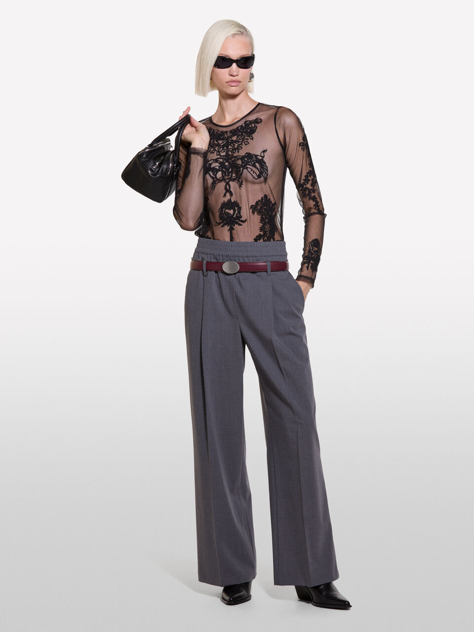 TROUSERS Damen image number null