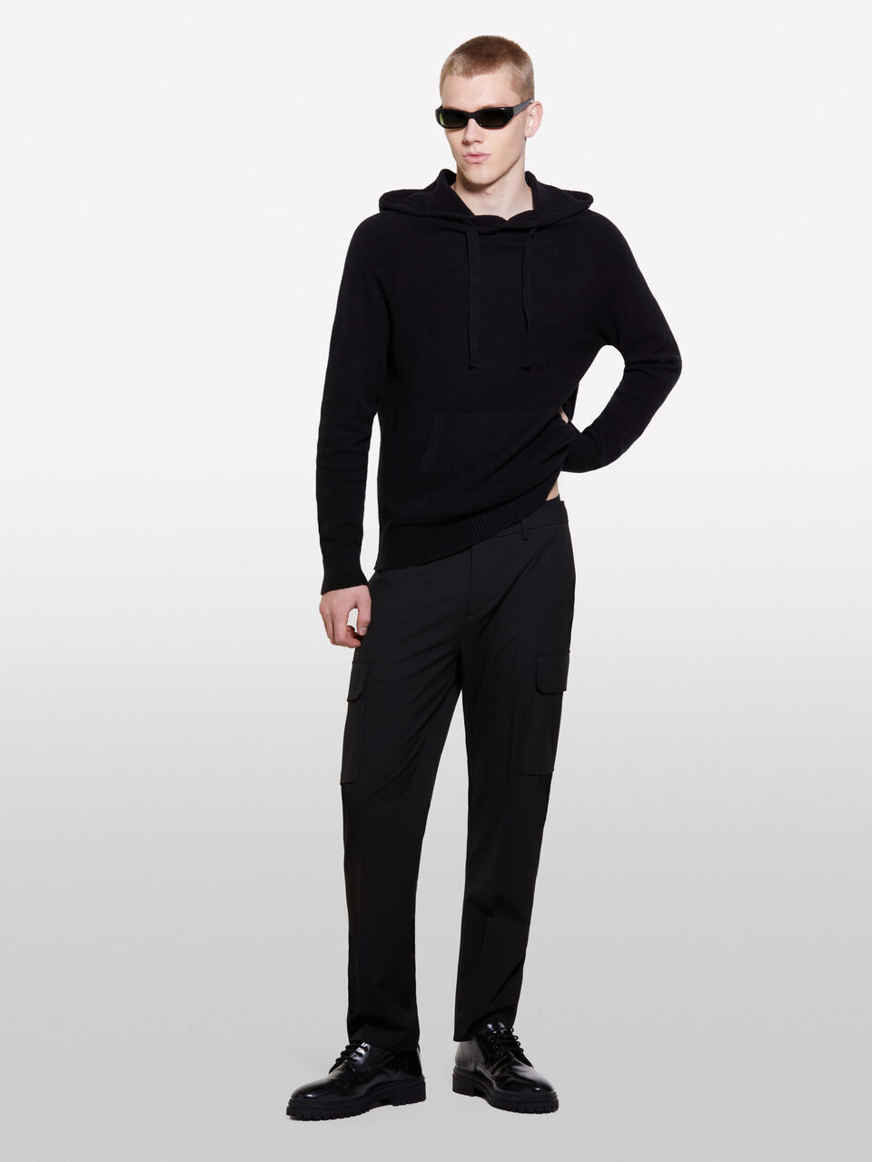 SWEATER W/HOOD Herren image number null