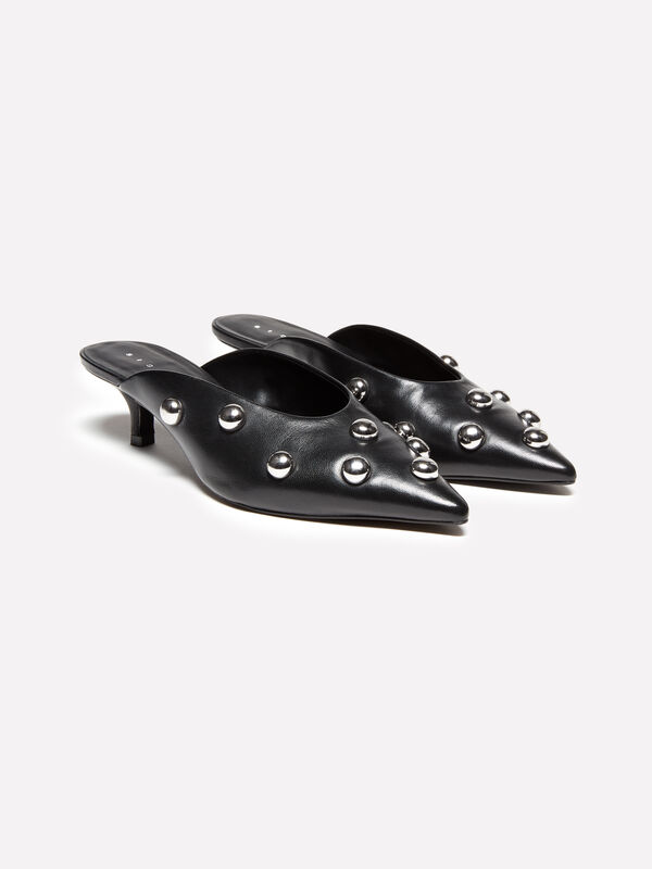 Schwarze Pantoletten aus 100 % Leder mit Cabochon - damenschuhe mit absatz | Sisley