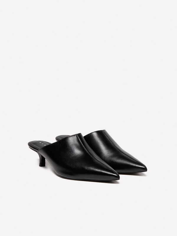 Schwarze Clog aus 100% Leder - damenschuhe mit absatz | Sisley