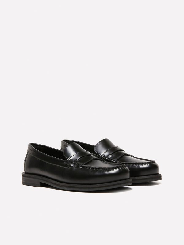 Schwarze Lederloafer - flache damenschuhe | Sisley