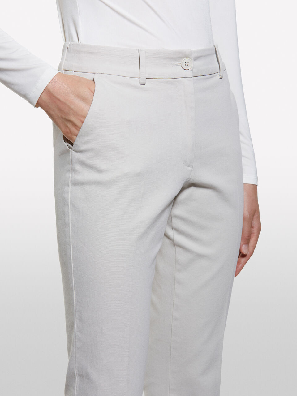 TROUSERS Damen image number null