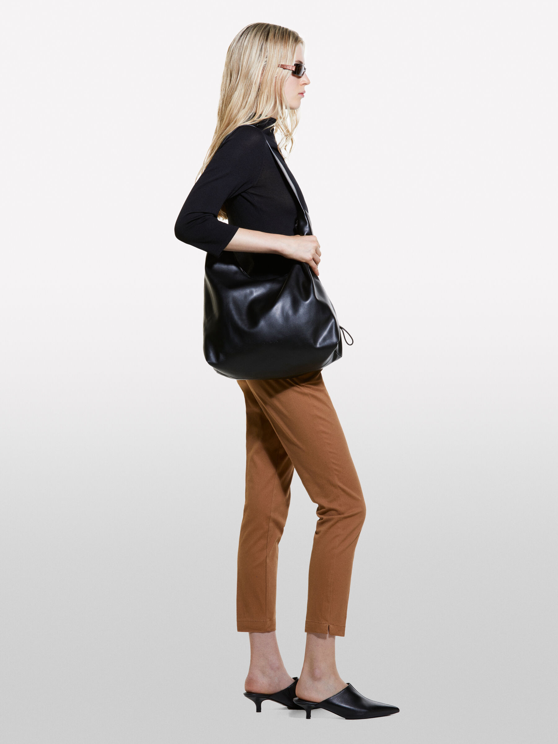 TROUSERS Damen image number null