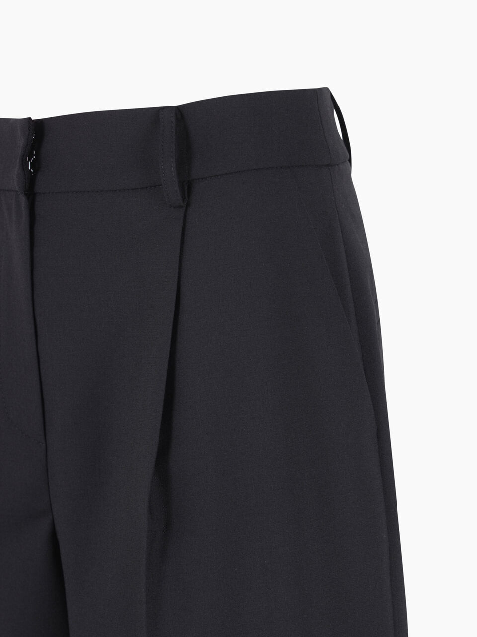 BERMUDA Damen image number null