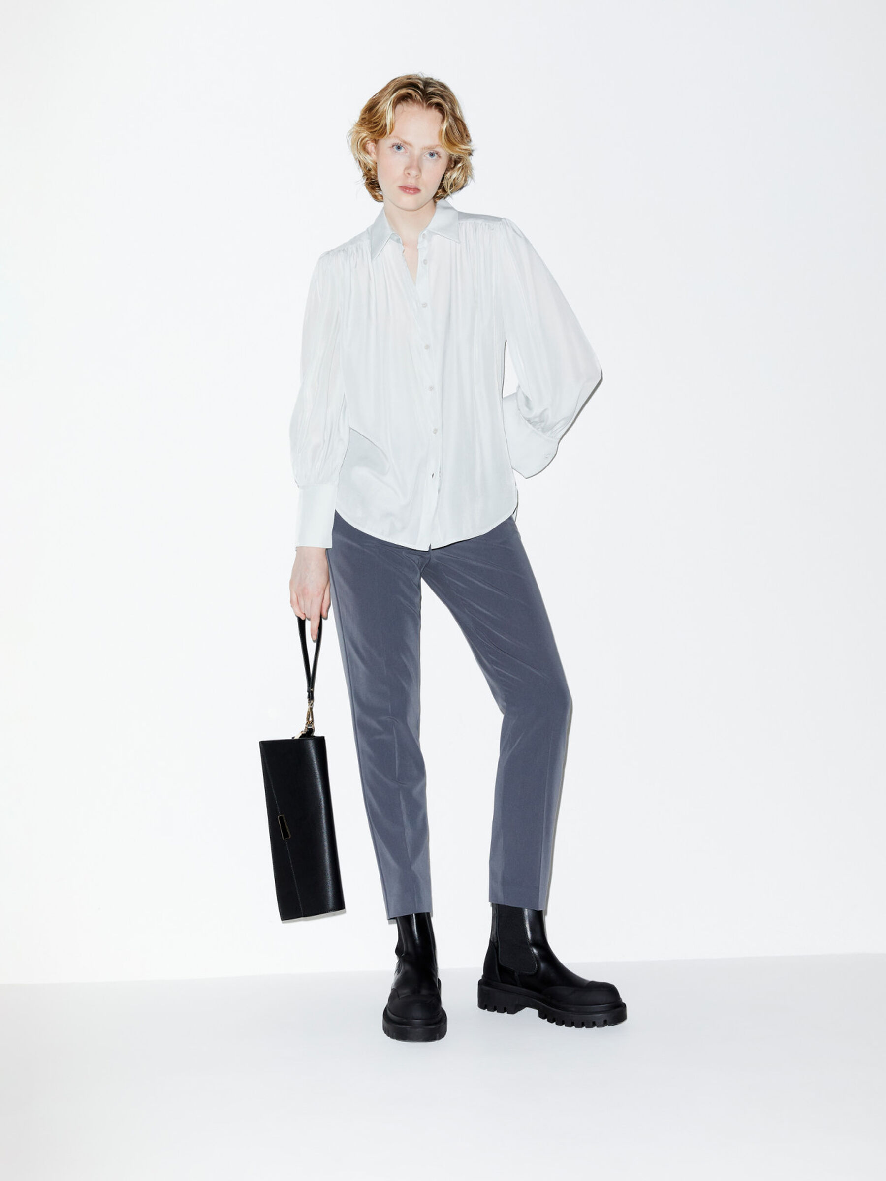 Bluse aus Satin Damen image number null