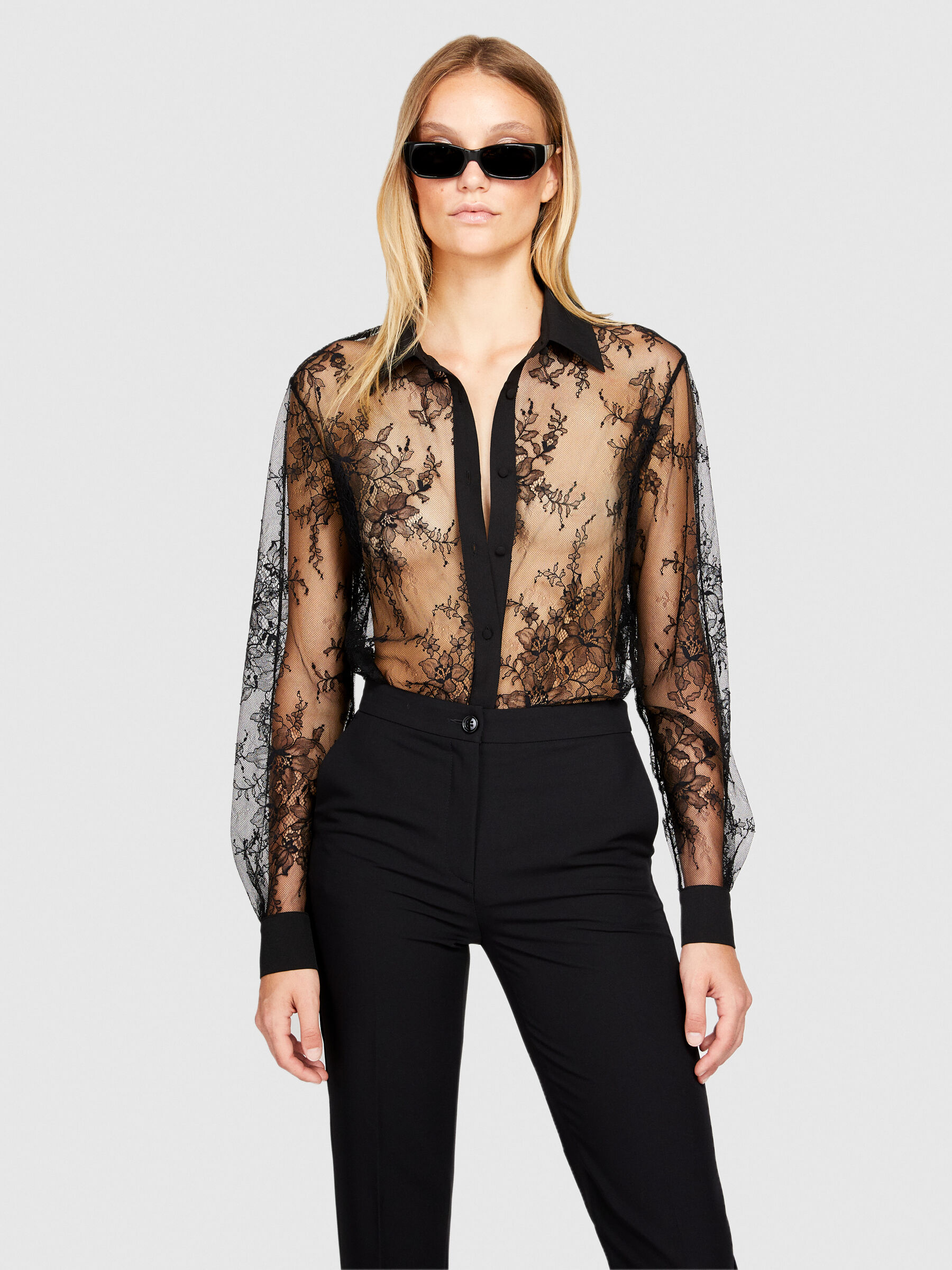 Bluse aus Spitze