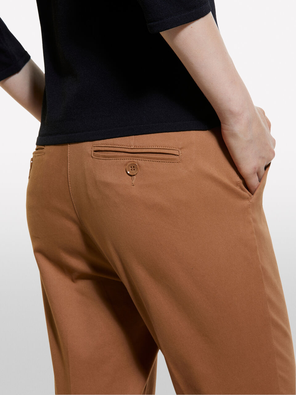 TROUSERS Damen image number null