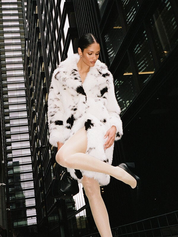 Kunstfell mit Animal-Print - mäntel für damen | Sisley