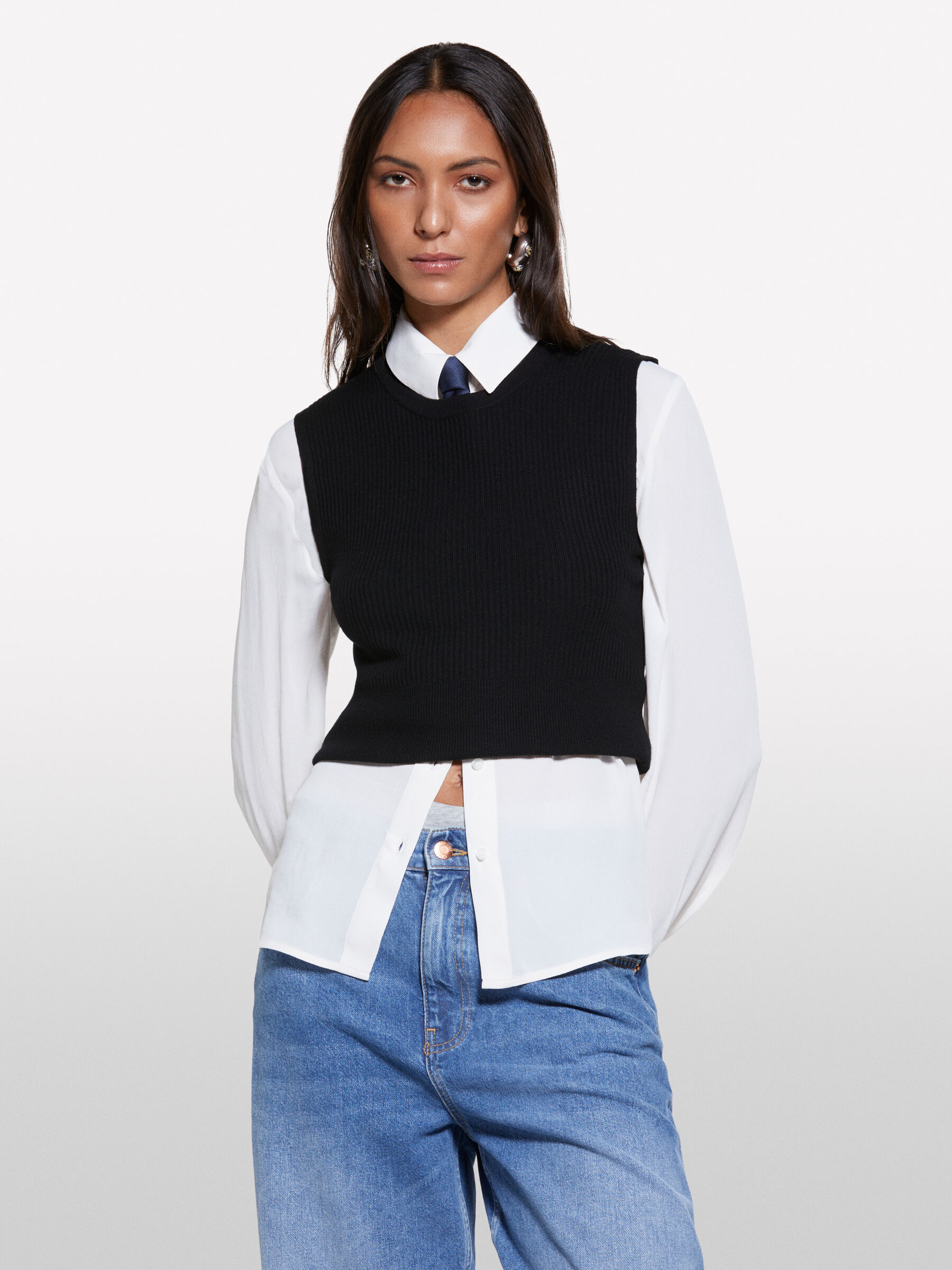 SLEEVELESS SWEATER Damen image number null