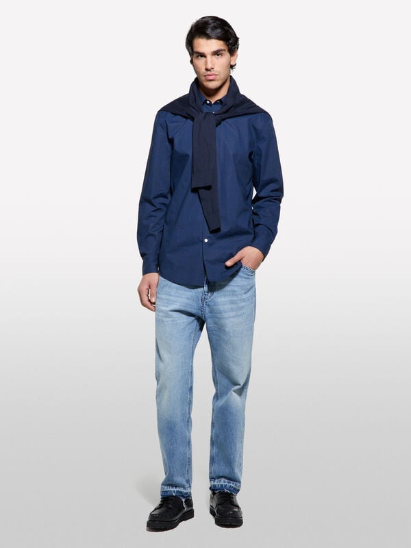 Bedrucktes Hemd slim fit in Blau Bedrucktes Hemd slim fit in Blau - slim fit hemden für herren | Sisley