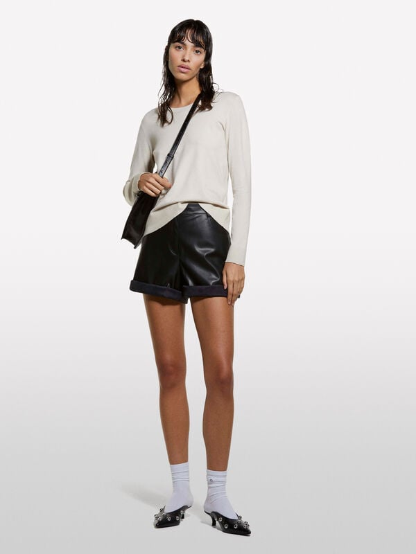 Beigefarbener Pullover mit Rundhalsausschnitt Beigefarbener Pullover mit Rundhalsausschnitt - rundhalspullover für damen | Sisley