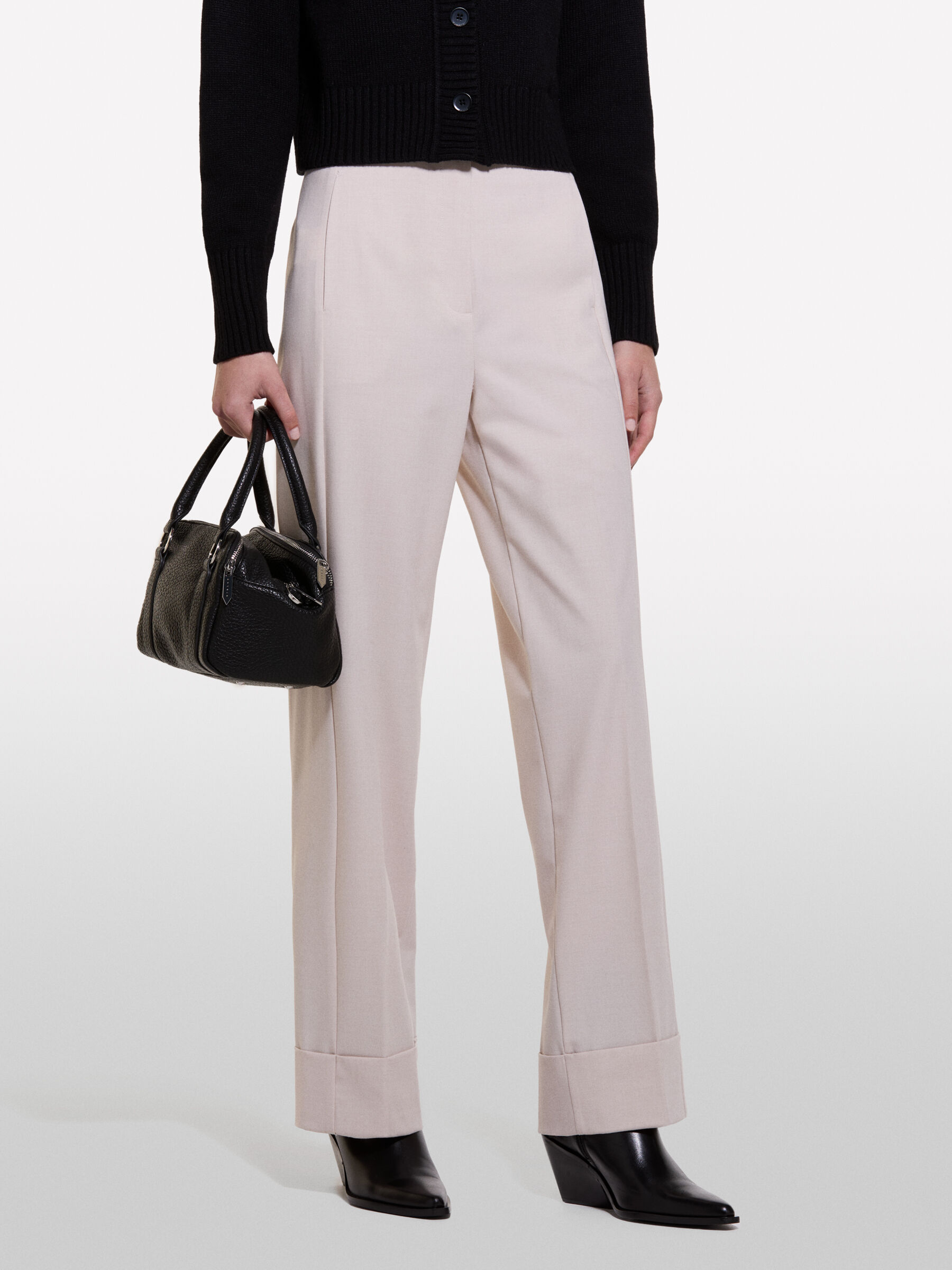 TROUSERS Damen image number null