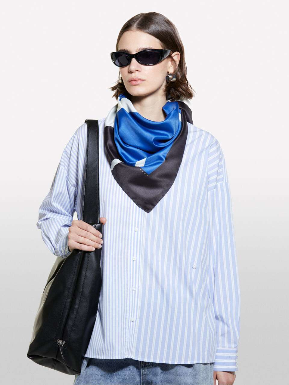 SQUARE SCARF Damen image number null