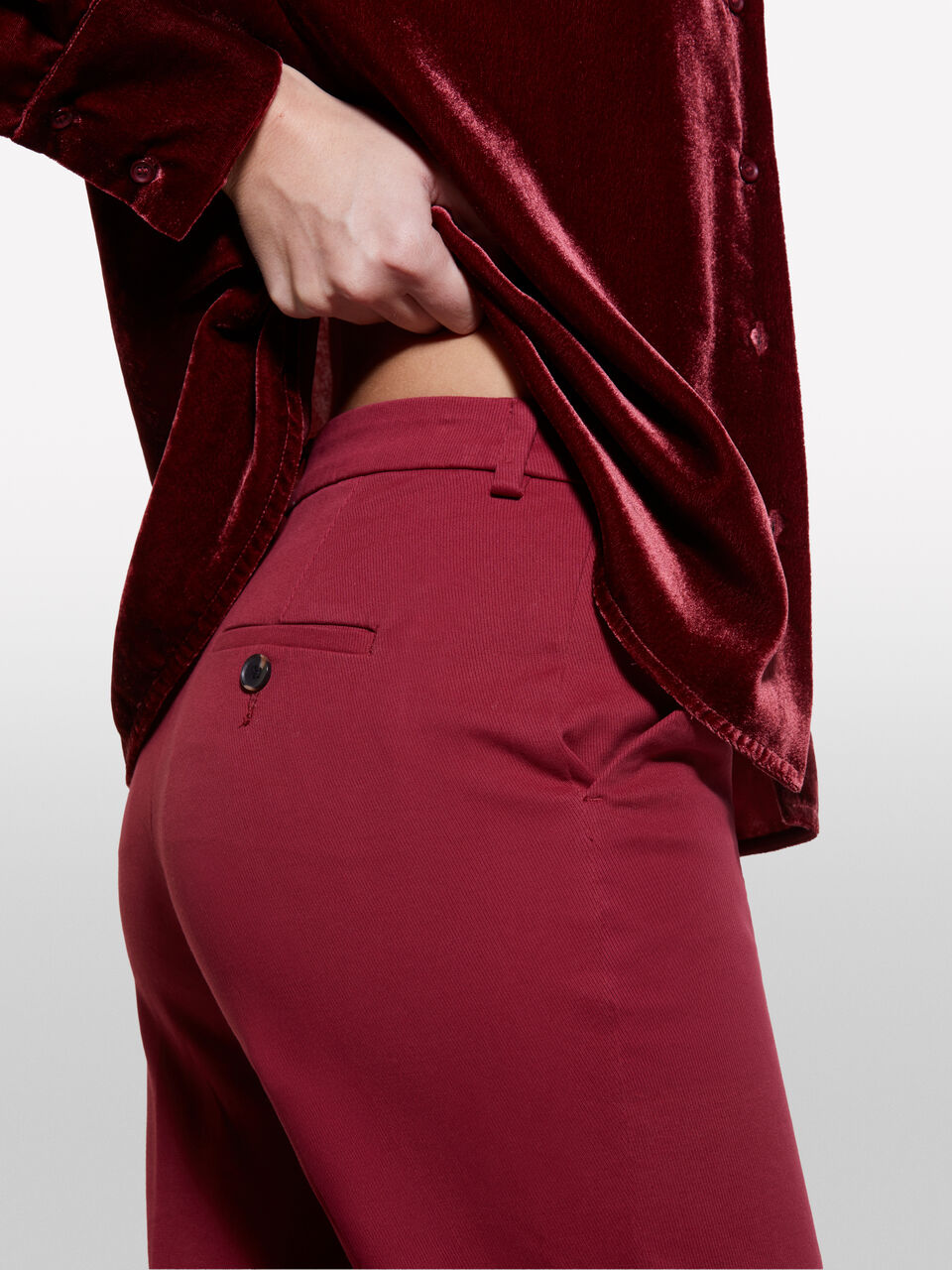 TROUSERS Damen image number null