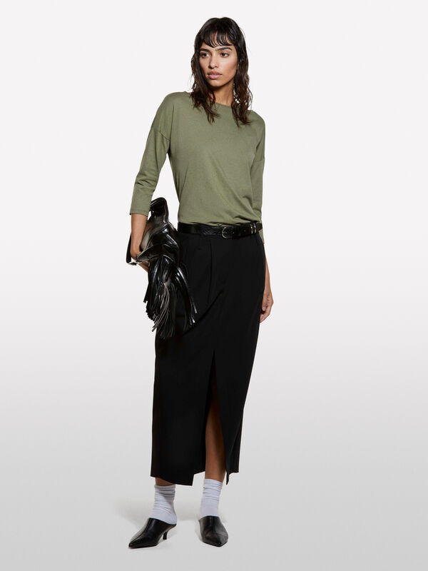 Militärgrünes T-Shirt mit U-Boot-Ausschnitt Militärgrünes T-Shirt mit U-Boot-Ausschnitt - langärmeliges t-shirt für damen | Sisley