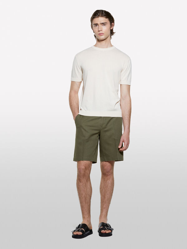 Militärgrüne Bermudashorts mit normaler Passform - shorts für herren | Sisley