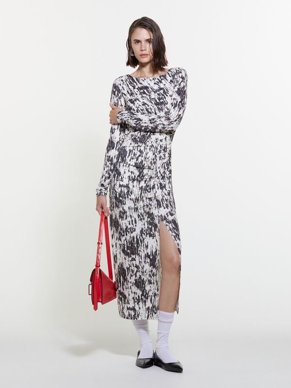 Enges Kleid mit Schlitz - midi kleider für damen | Sisley