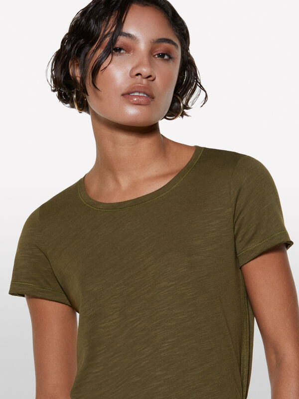 Militärgrünes T-Shirt mit Rundhalsausschnitt - kurzärmeliges t-shirt für damen | Sisley