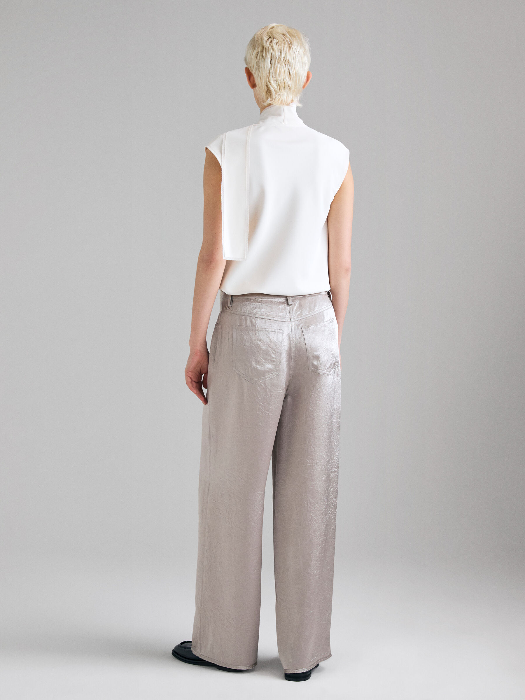 TROUSERS Damen image number null