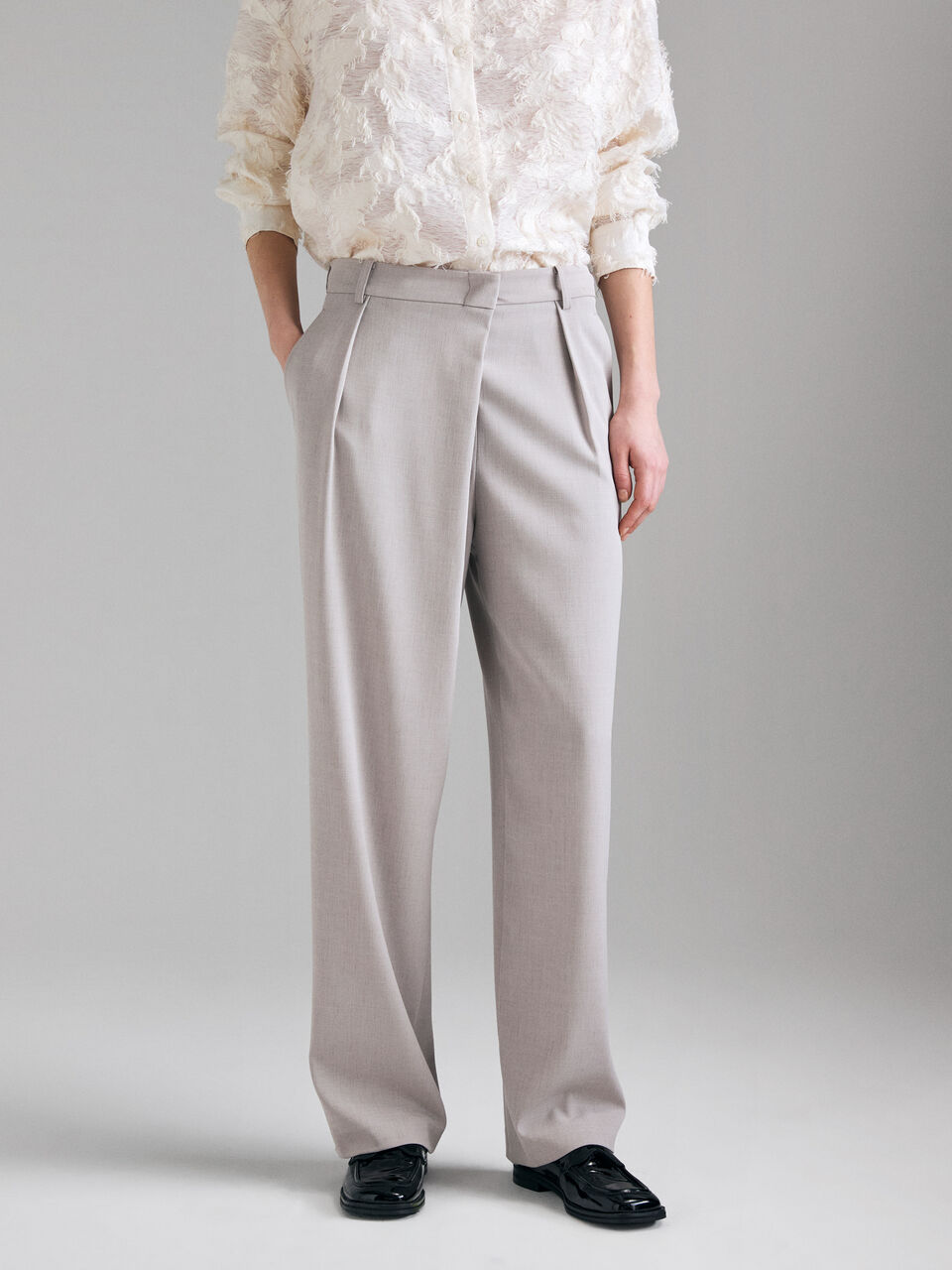 TROUSERS Damen image number null