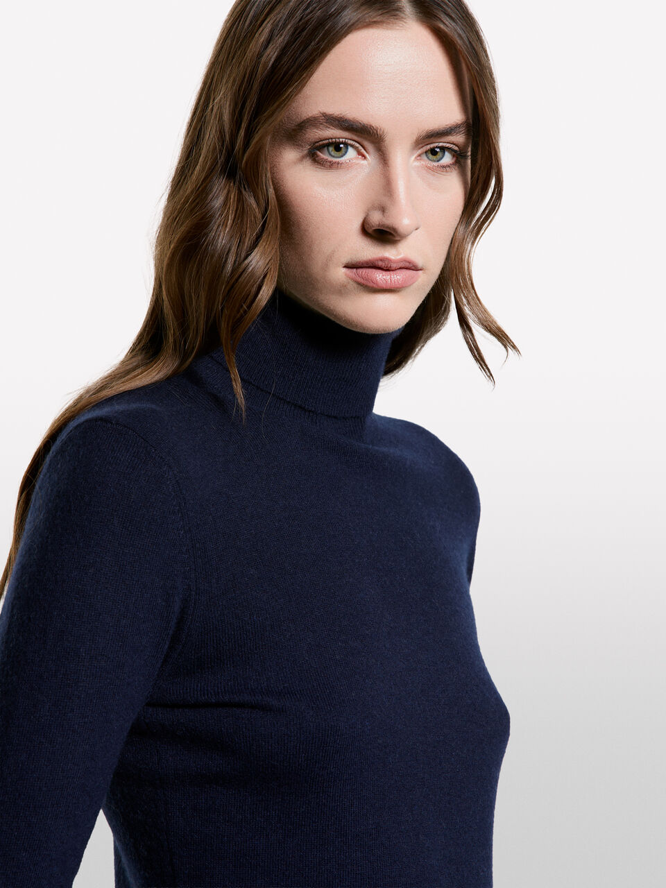 TURTLE NECK SWEATER Damen image number null