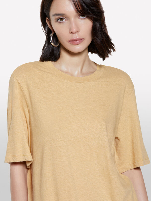 Senffarbenes, kurzes T-Shirt - kurzärmeliges t-shirt für damen | Sisley