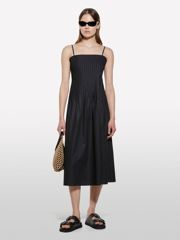 Ausgestelltes schwarzes Midikleid - midi kleider für damen | Sisley