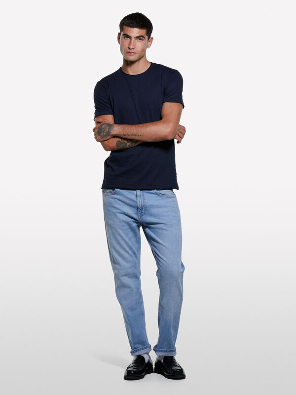 Slim-Fit Kurzarm-T-Shirt in Dunkelblau - kurzärmeliges t-shirt für herren | Sisley