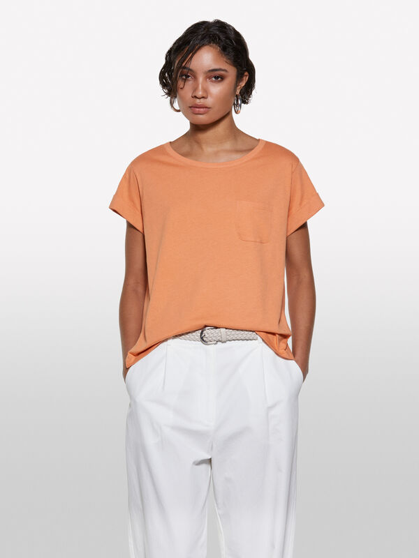 Orangefarbenes T-Shirt mit Tasche - kurzärmeliges t-shirt für damen | Sisley