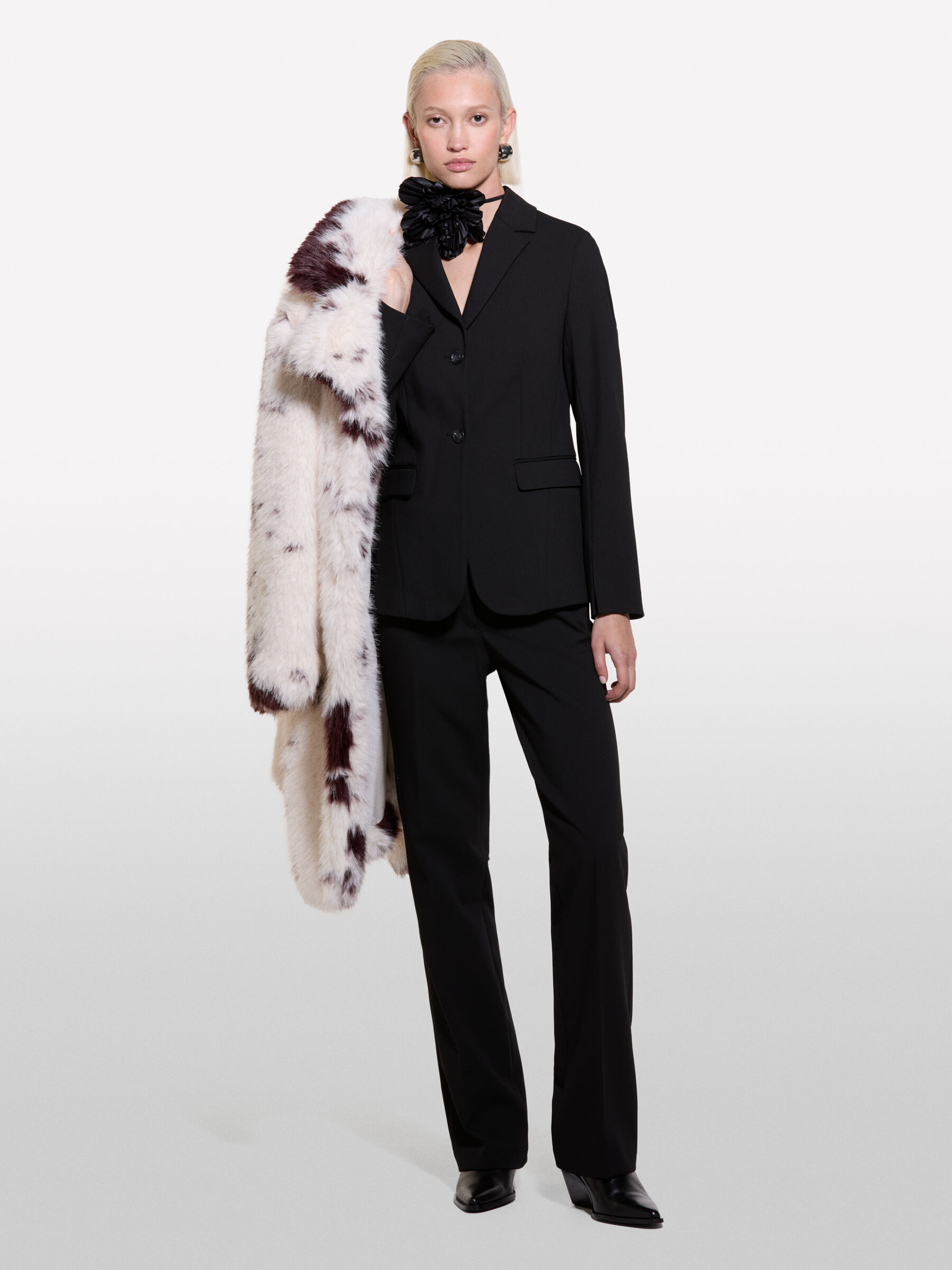 TROUSERS Damen image number null