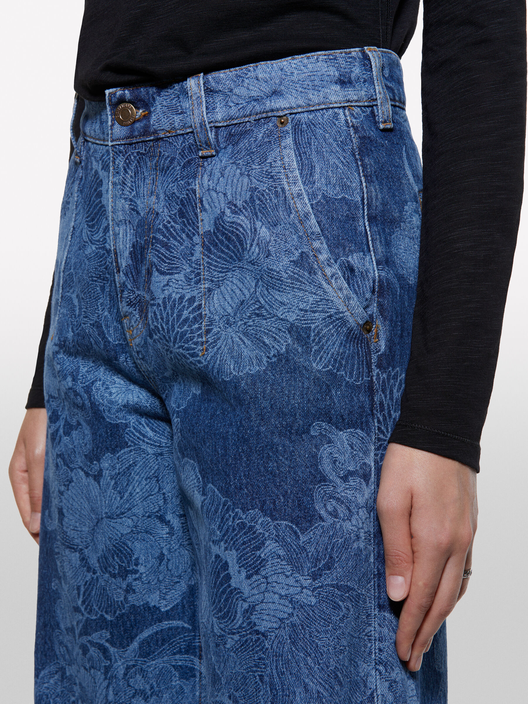 TROUSERS Damen image number null