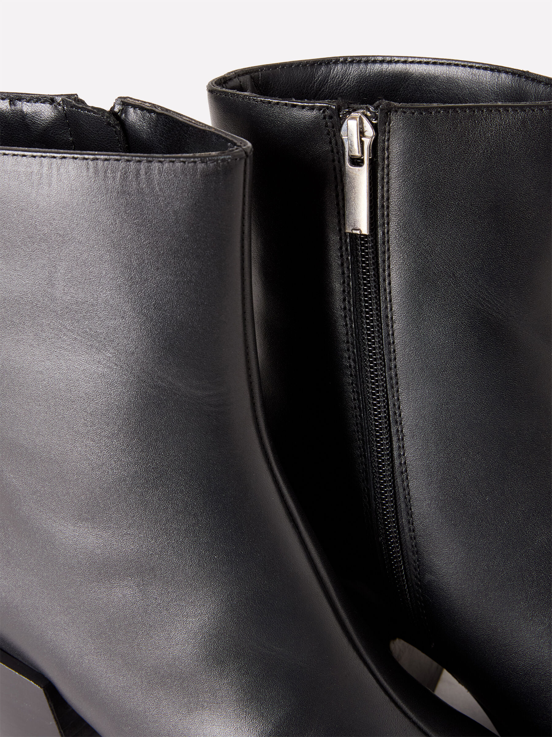 BOOT Damen image number null