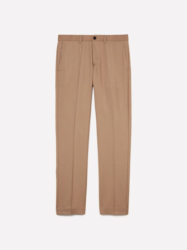 Maßgeschneiderte Hose in Kamelbraun Maßgeschneiderte Hose in Kamelbraun - slim hosen für herren | Sisley