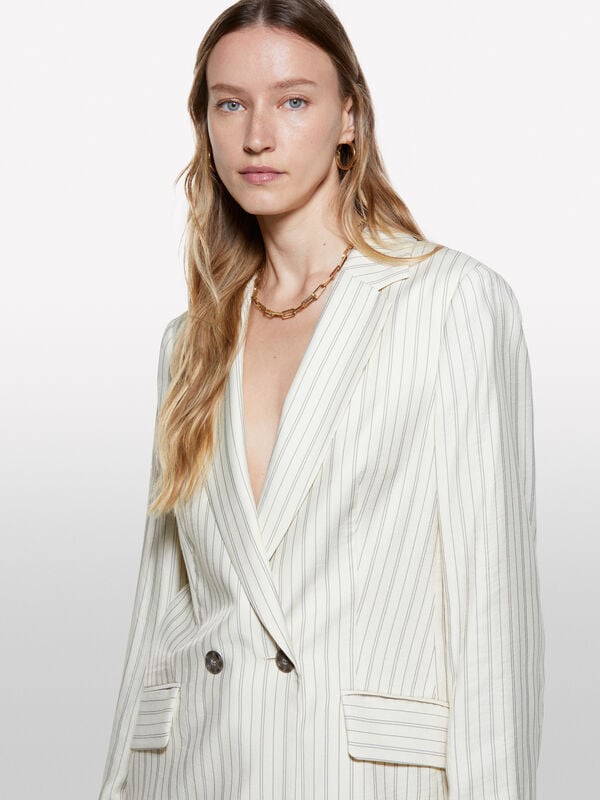 Cremeweiß gestreifter Blazer Cremeweiß gestreifter Blazer - blazer für damen | Sisley
