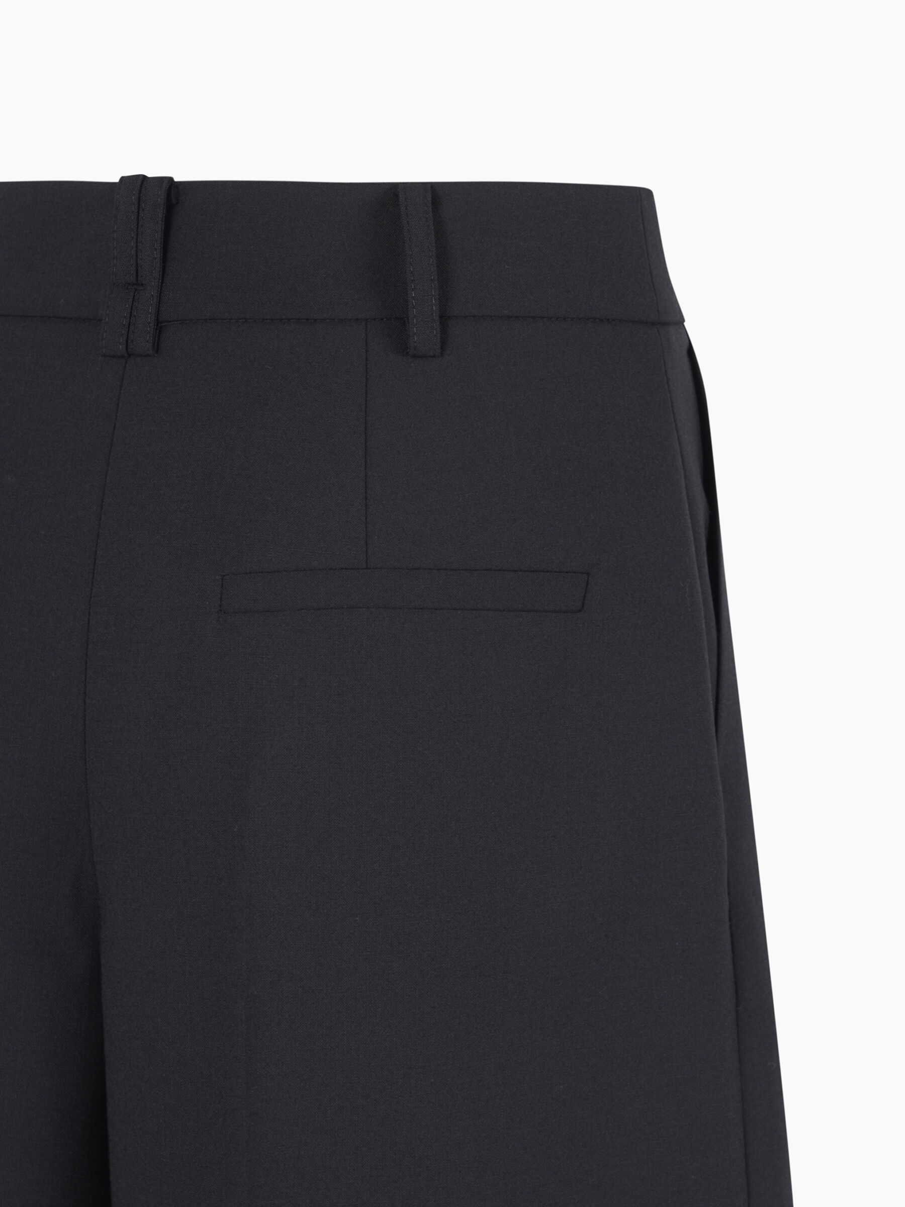 BERMUDA Damen image number null