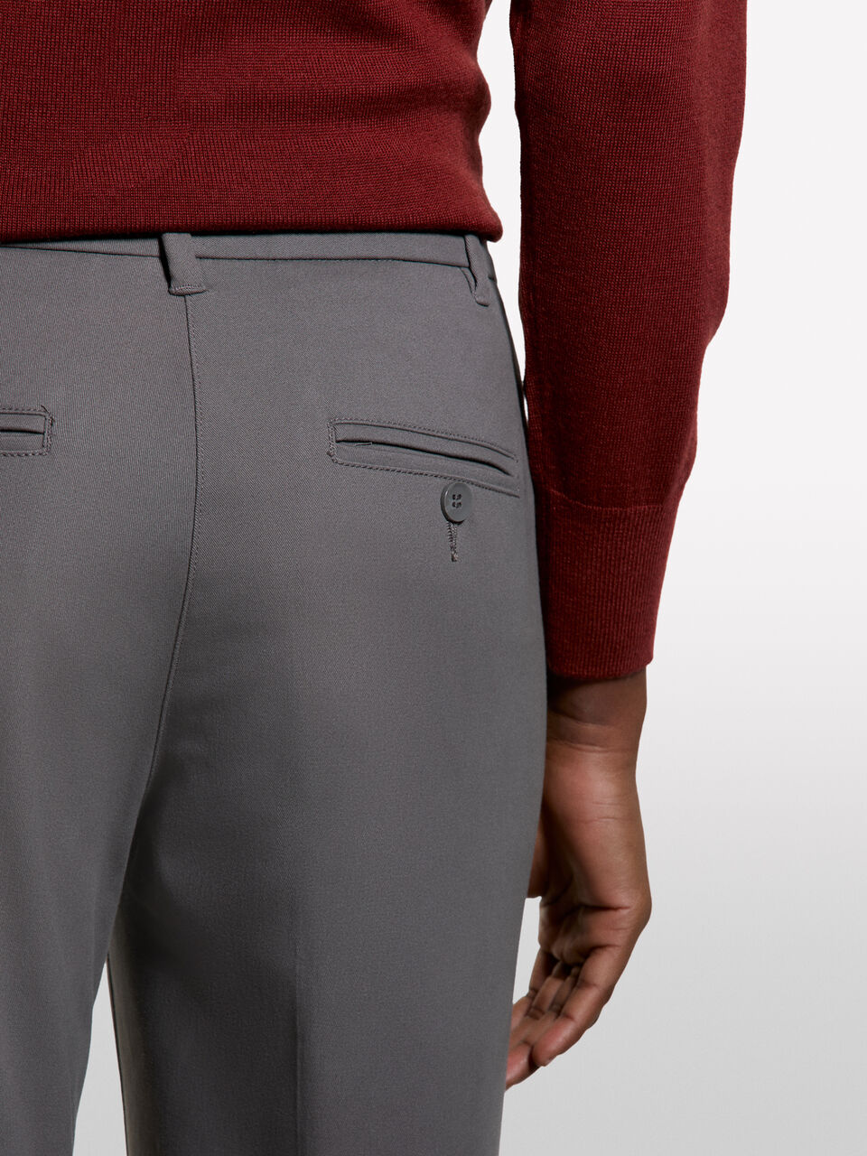 TROUSERS Damen image number null