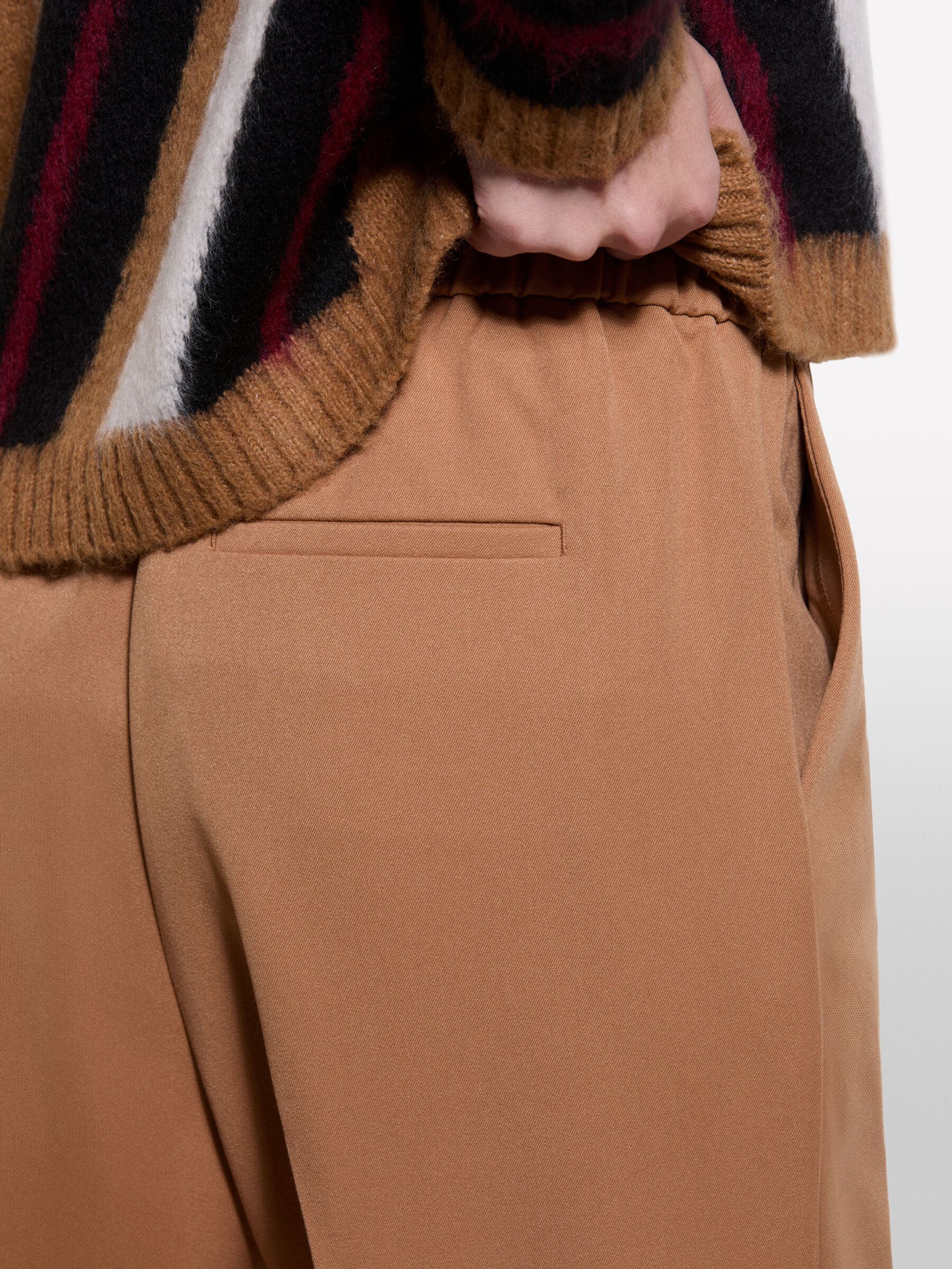 TROUSERS Damen image number null