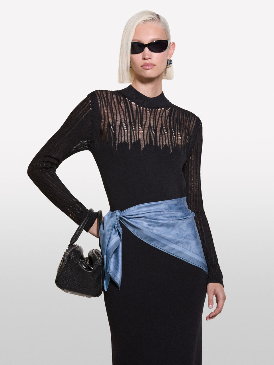 SQUARE SCARF Damen image number null