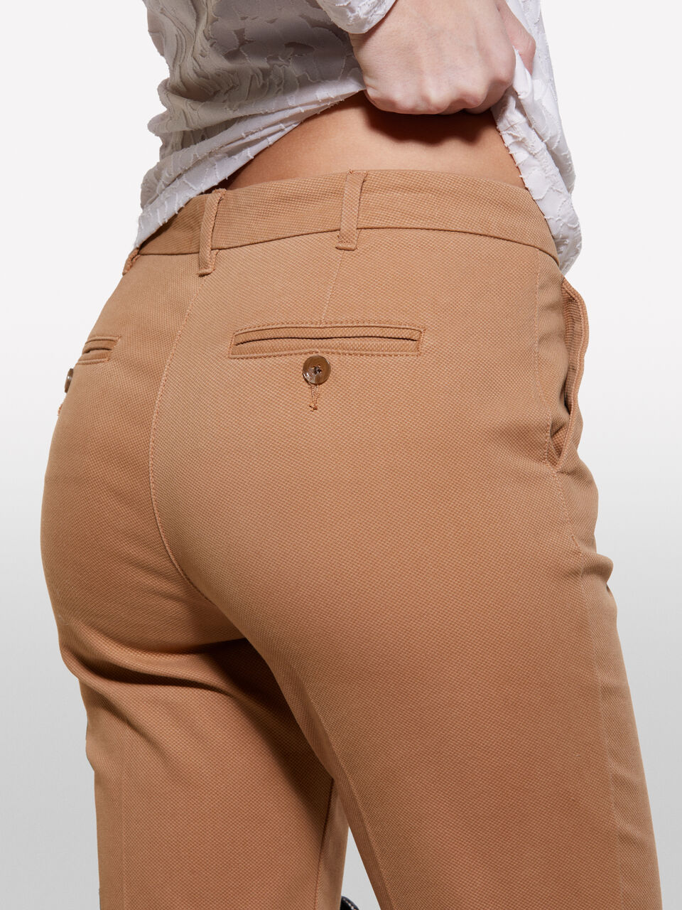 TROUSERS Damen image number null